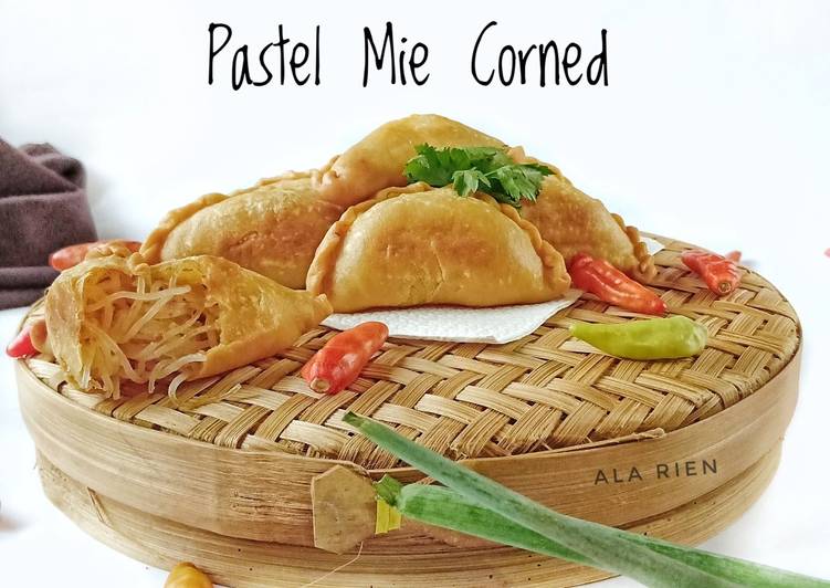 Pastel Mie Corned