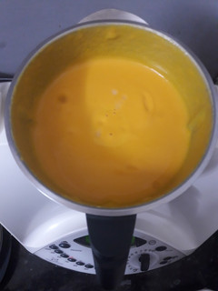 Una foto de Crema de zanahorias fría o caliente. Con Thermomix