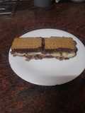 Tarta de galletas de mamá con chocolate y coco