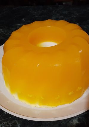 Una foto de Gelatina de mango👩🍳