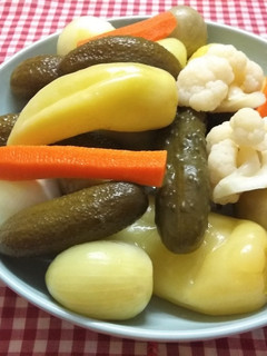 Dobálós savanyúság (vödrös) recept fotója