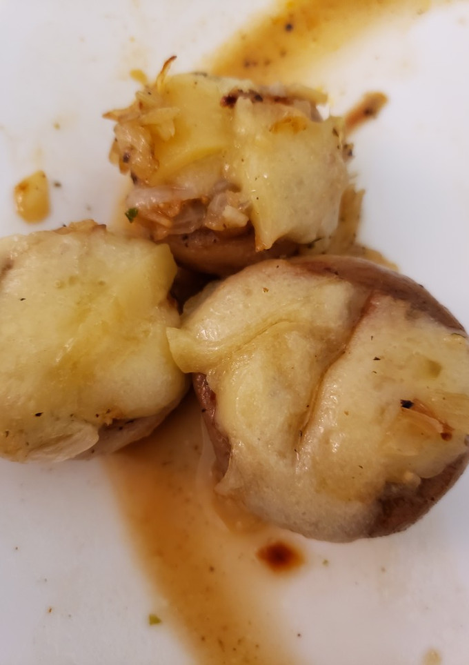 Una foto de Champiñones rellenos de queso