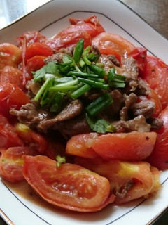 Hình của món Cà chua xào thịt bò.