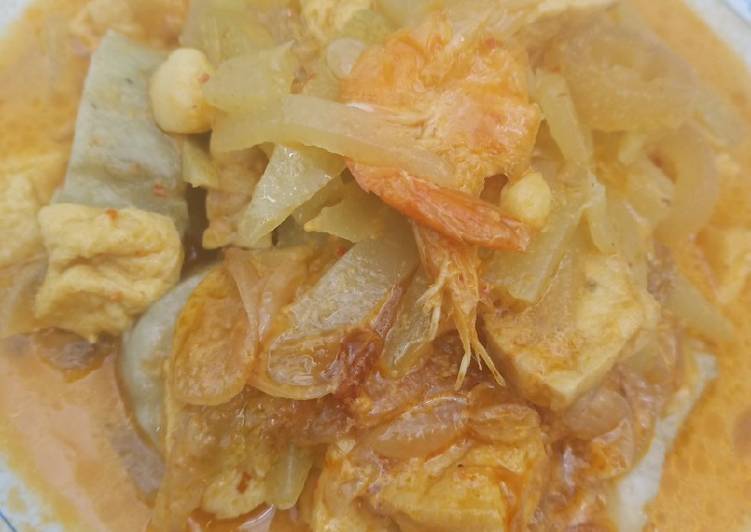 Lontong Sayur Labu Siam (simpel)