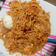 A picture of Reddish spaghetti.