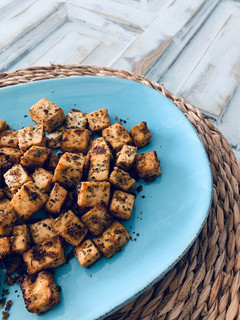 Una foto de Tofu marinado