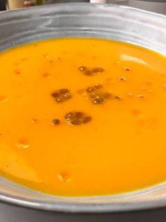 Una foto de Crema de batata 🍠, zanahoria 🥕 y jengibre