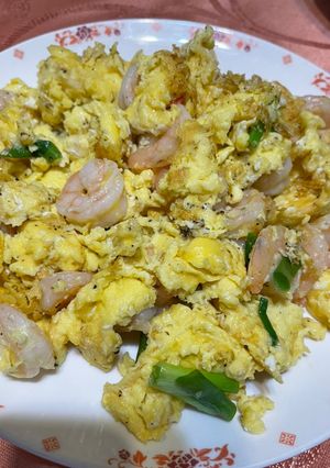 蝦仁炒嫩蛋 的食譜成品照片