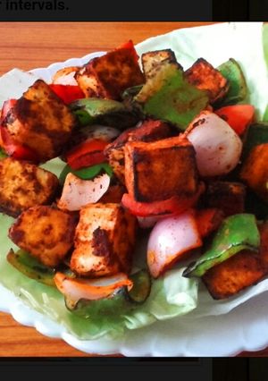 A picture of Plantain tikka.