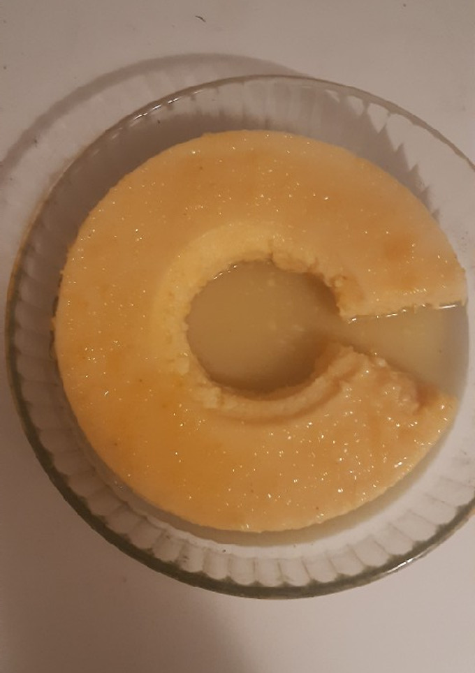 Una foto de Flan de polenta y coco