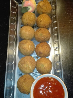 A picture of Maggie Pakora.