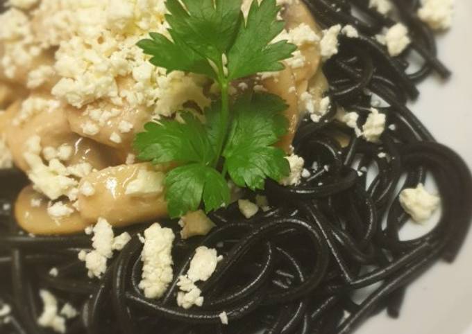 Easiest Way to Make Homemade Black and &#34;white&#34; spaghetti