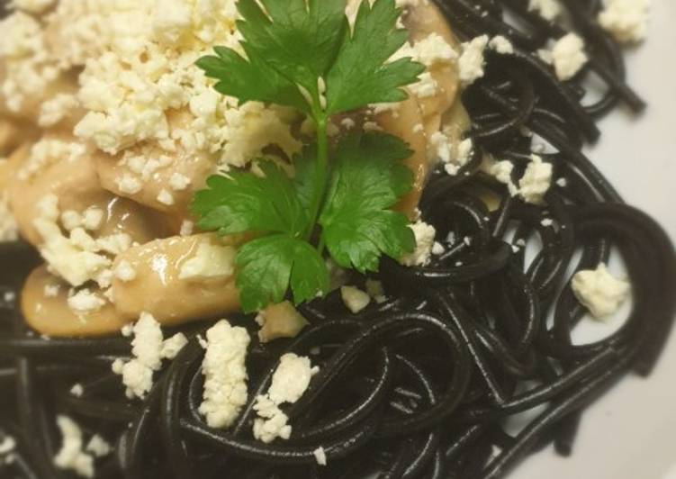 Steps to Prepare Quick Black and &#34;white&#34; spaghetti