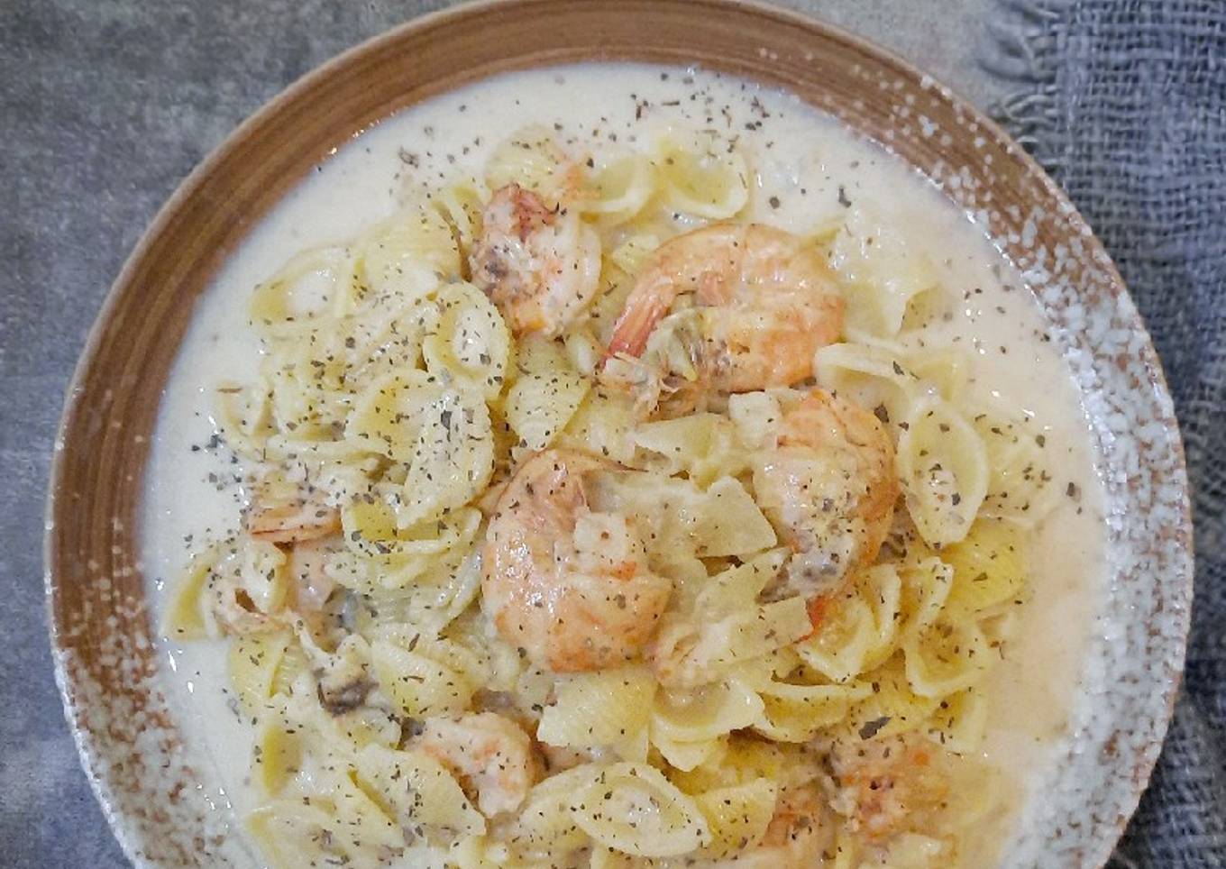 Shrimp Pasta Carbonara