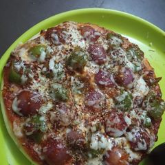 A picture of Pizza.