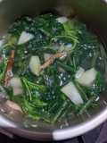 Sayur bening bayam, labu siam, kacang panjang
