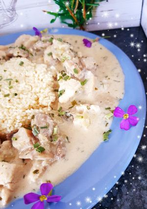 Une photo de Champignons stroganof poulet et semoule 😋