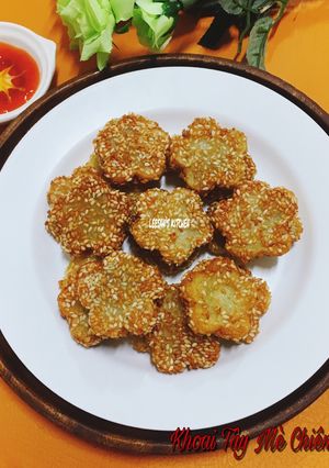 Hình của món Khoai Tây Mè Chiên Giòn.