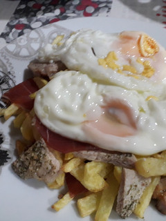 Una foto de Huevos rotos a mi manera