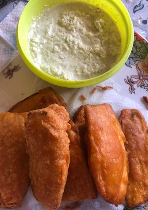 A picture of Vazhakai Bajji Banana Fritters.