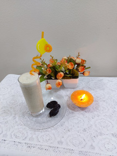 A picture of Dates and nuts shake.