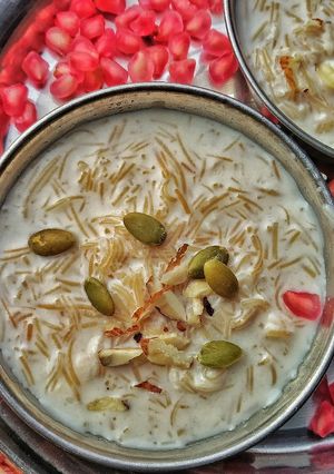 A picture of Vermicelli kheer.