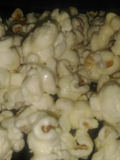 A picture of White Chocolate Popcorn.