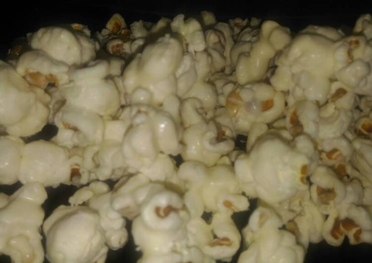 White Chocolate Popcorn