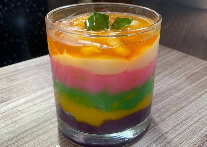 Bagaimana Menyiapkan Bubur Sumsum Pelangi Anti Gagal