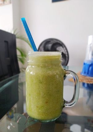 Una foto de Batido verde desintoxicante