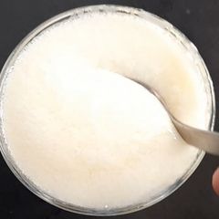 Liquid Garlic dip A picture of Liquid Garlic dip.