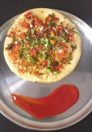उत्तपम (Uttapam recipe in hindi) रेसिपी मुख्य फोटो