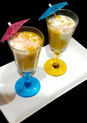 A picture of Cream cheese and banana smoothie.