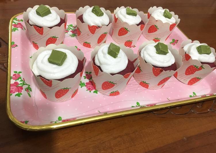 Proses memasak Cupcakes redvelvet kukus cantik dan enak, Menggugah Selera