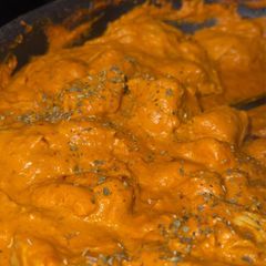 A picture of Butter Chicken.