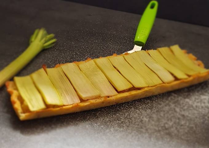 °Tarte rhubarbe crème d'amande et compotée°