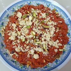 A picture of Gajar ka halwa.