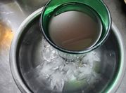 Una foto de jugo de pera