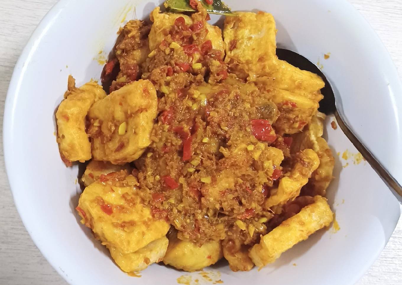 Ayam betutu khas Bali + tahu