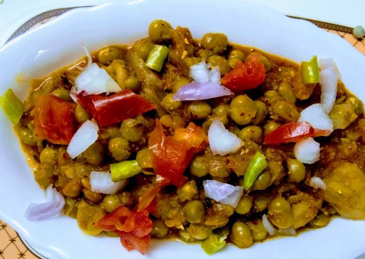 White dry peas curry