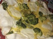 Una foto de tarta de brocoli y puerro