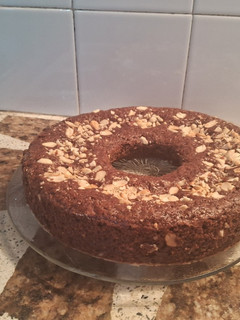 Una foto de Budín vegano de Cacao con maní tostado