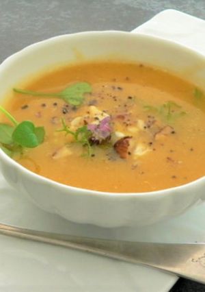 Une photo de Velouté butternut poireaux à la noisette