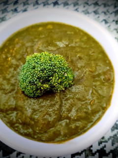 A picture of Broccoli spinach saag.