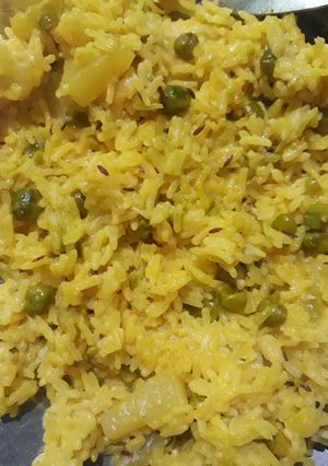 A picture of Namkeen Rice.