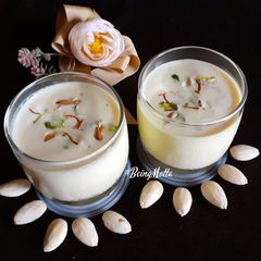 A picture of Almond Milk.