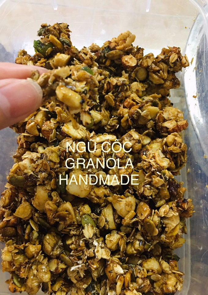 Hình của món Granola handmade.