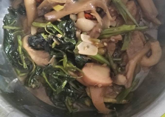 Panduan Membuat Resep Tumis kangkung jamur sederhana