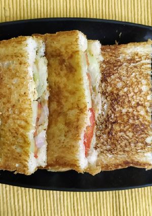 वेज सैंडविच (veg sandwich recipe in Hindi) रेसिपी मुख्य फोटो