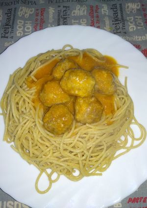 Una foto de Albóndigas en salsa no fritas
